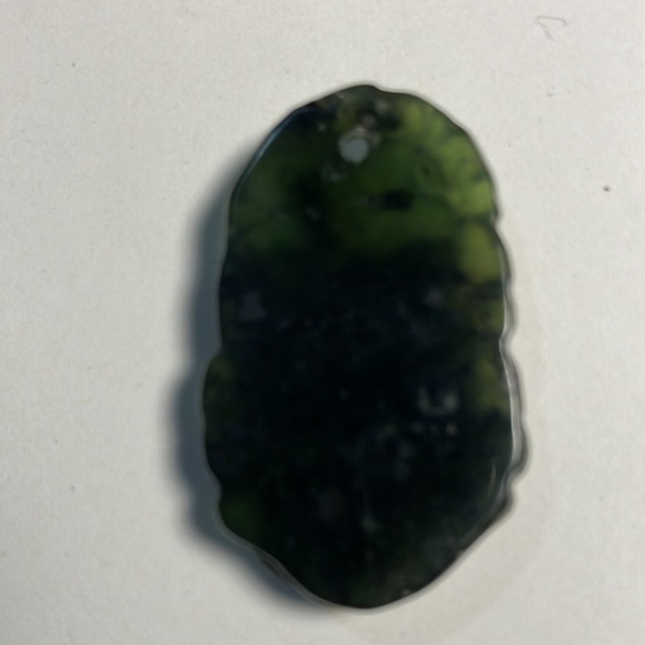 Dark green Burma jade pendant - Picture 2 of 6